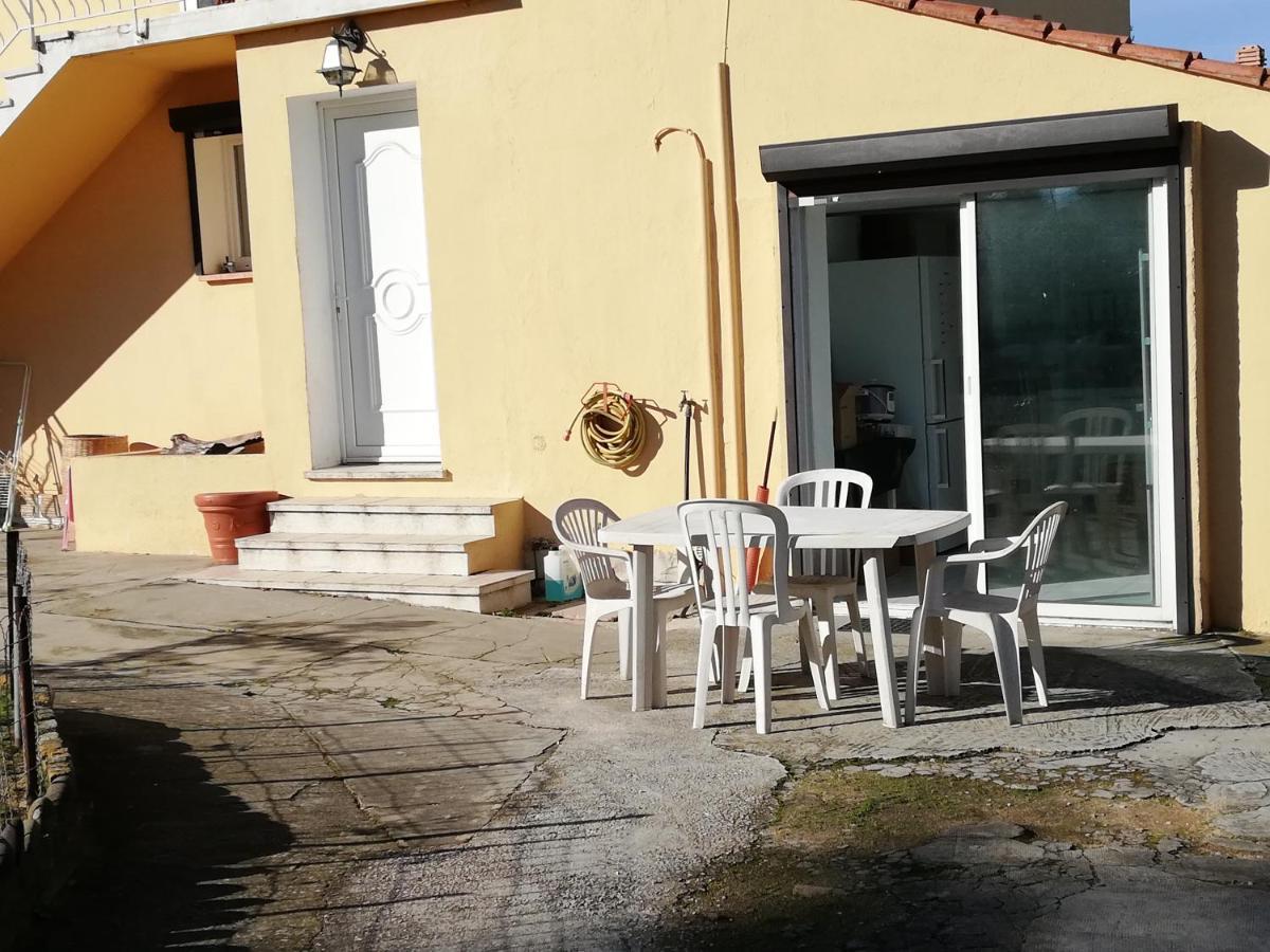 Rez De Six-fours Appartement